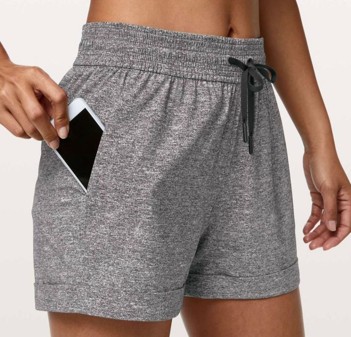 Lululemon Spring Break Away Short *4-way Stretch 3"
Heather Lux Multi Black