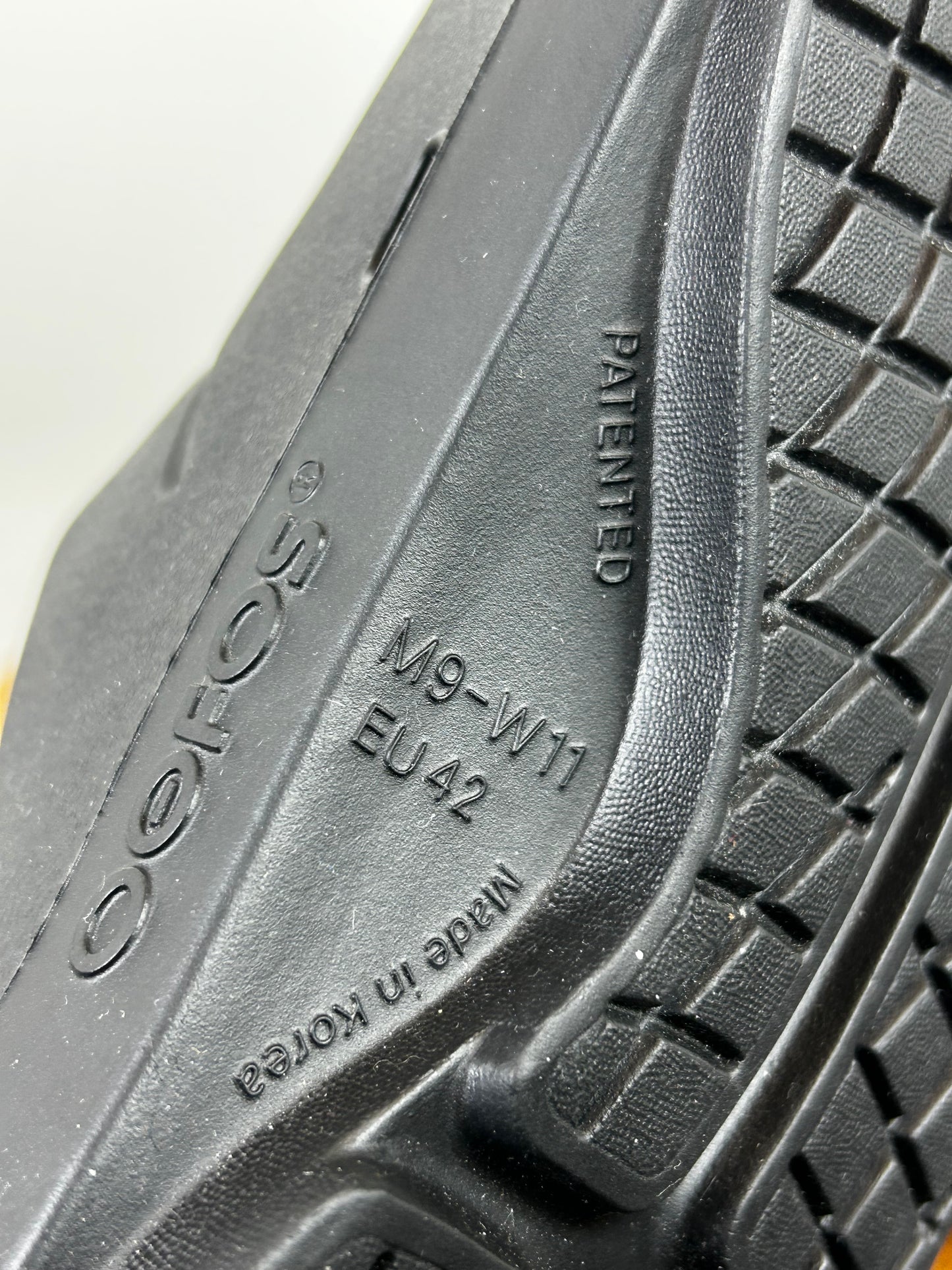 OOFOS WOMEN'S OOCLOOG CLOG - BLACK