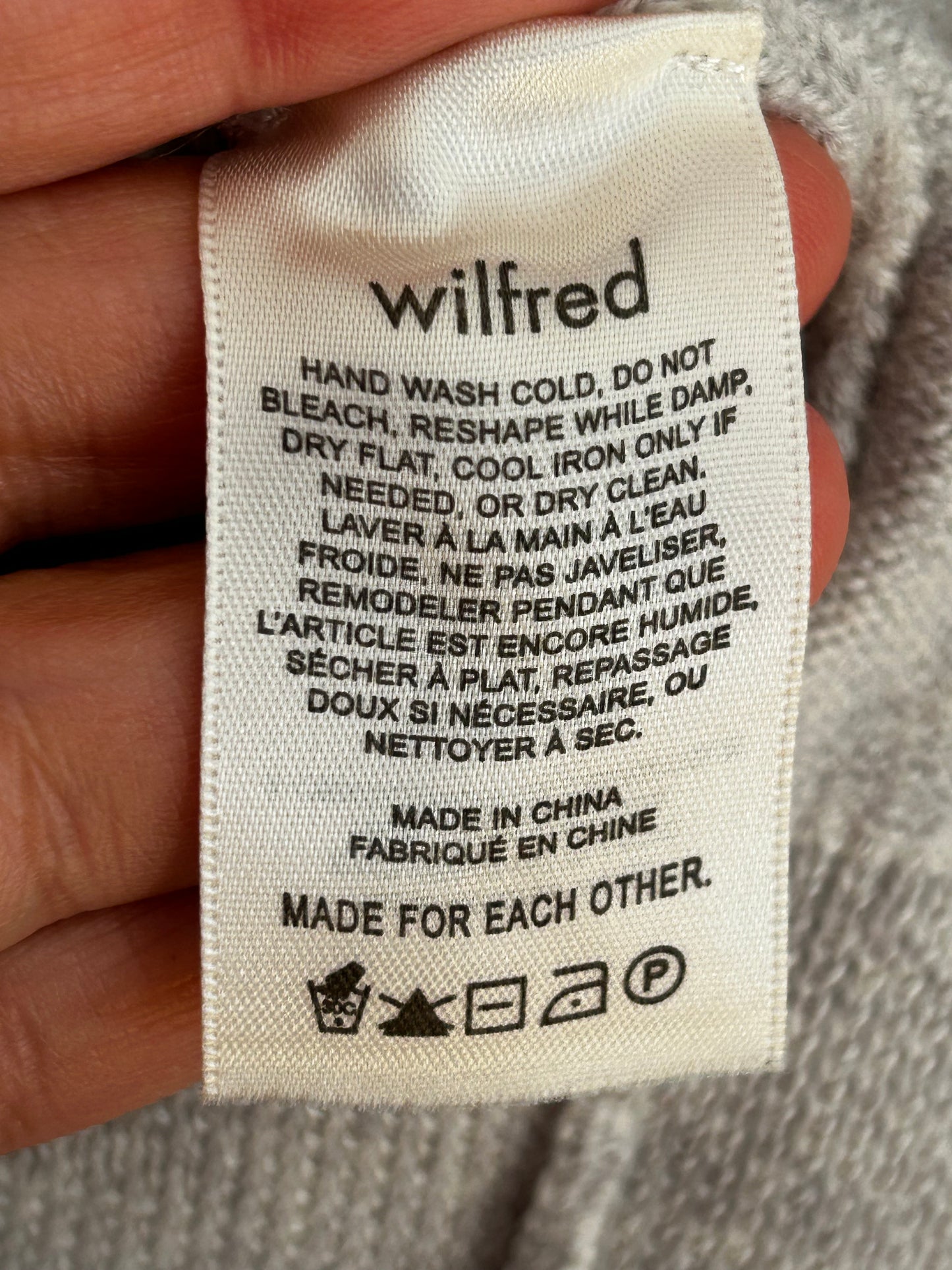 Aritzia Wilfred Cyprie Sweater 100% Merino Wool Grey Minimalist Mockneck sz M