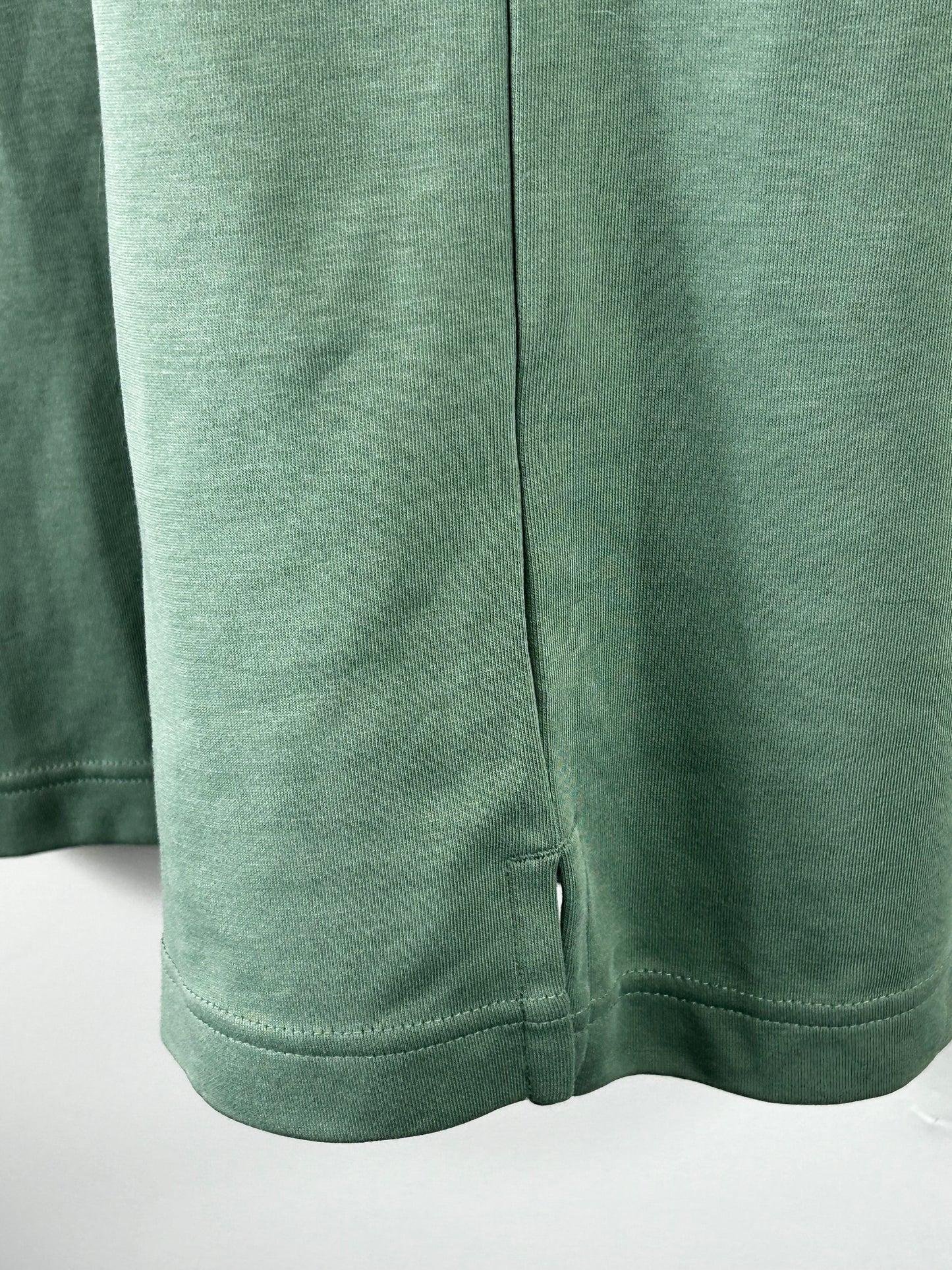 Uniqlo AIRism Sleeveless T-Shirt