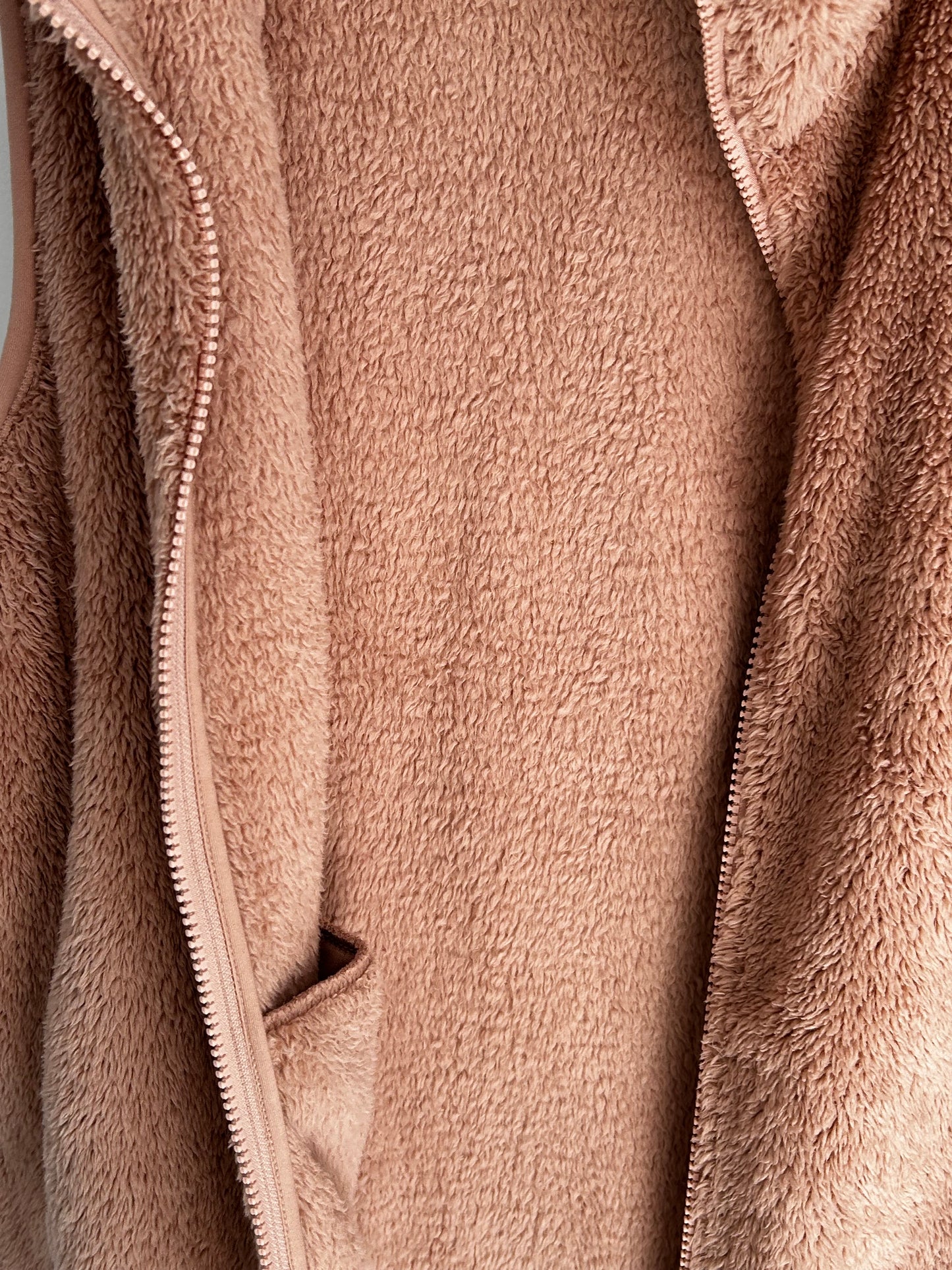 Uniqlo LIGHT PILE FLEECE VEST size large