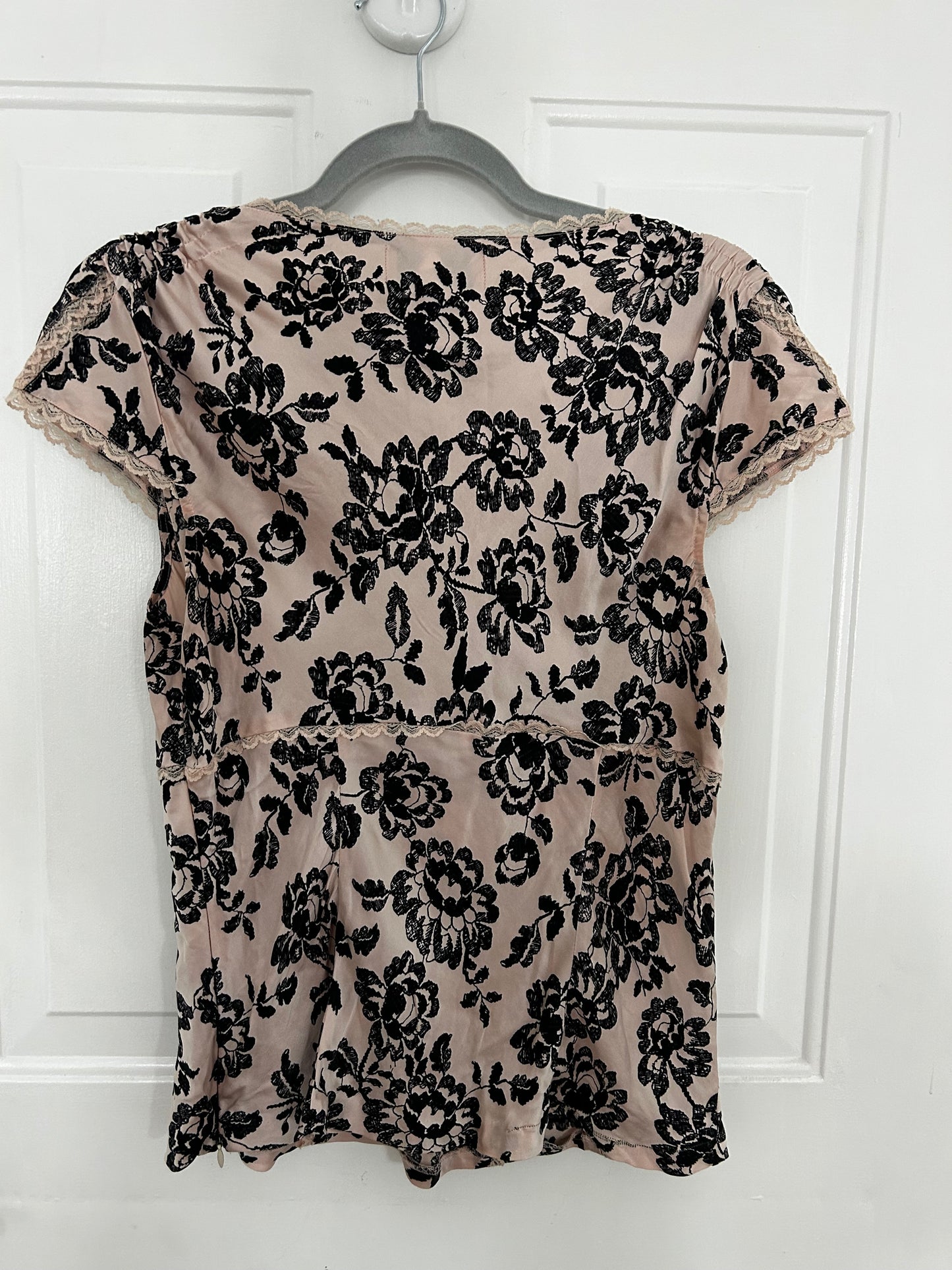 Bandolino Beige/Black Floral Print Short Sleeve V-Neck Blouse Size 10