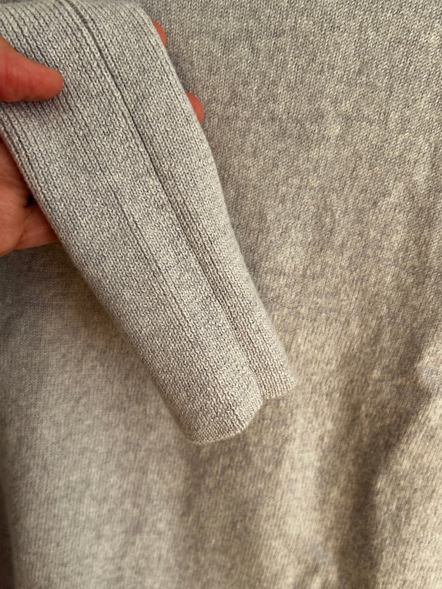 Aritzia Wilfred Cyprie Sweater 100% Merino Wool Grey Minimalist Mockneck sz M