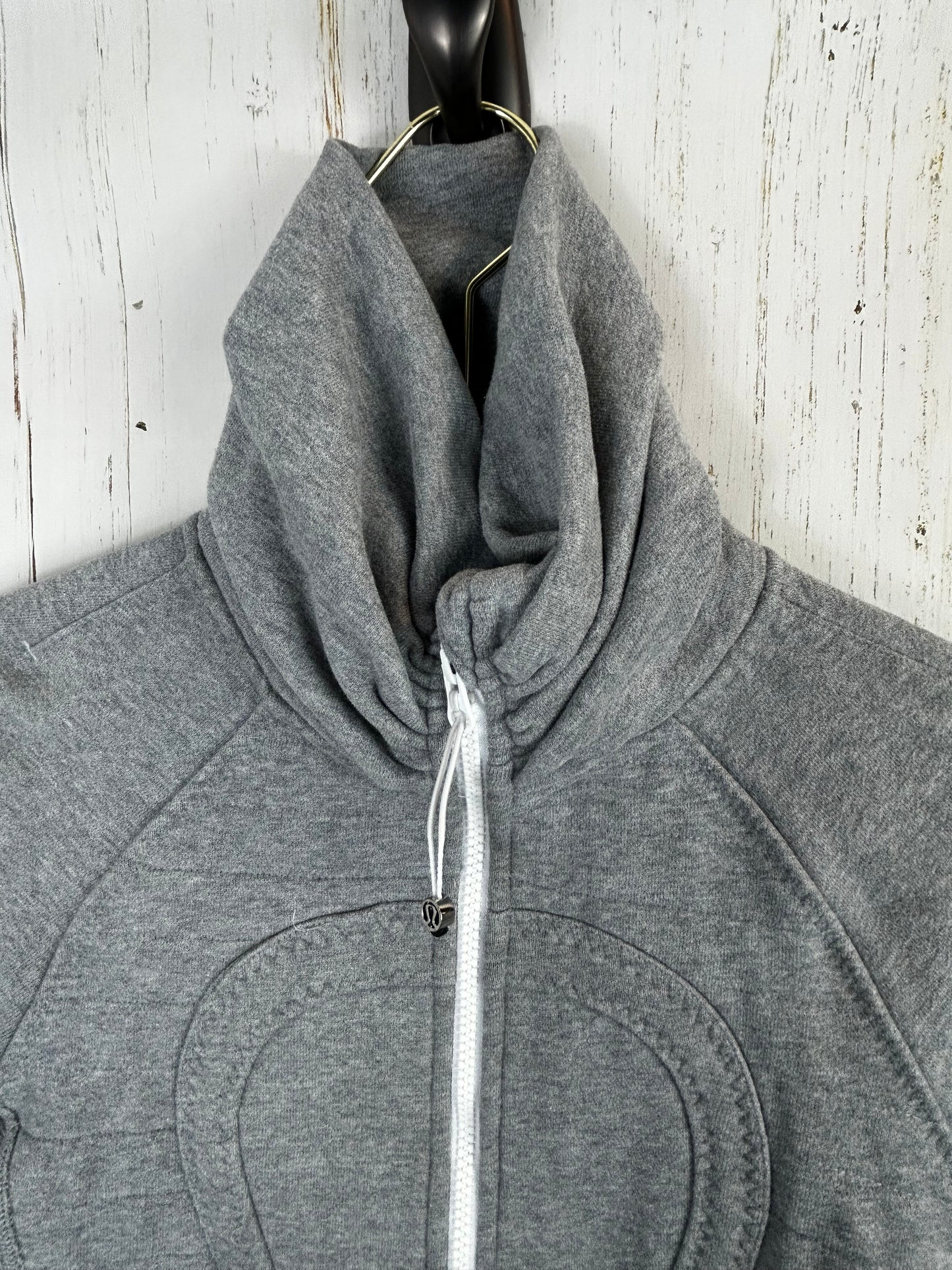 Lululemon Calm & Cozy Jacket
Heathered Medium Grey / Silver Spoon