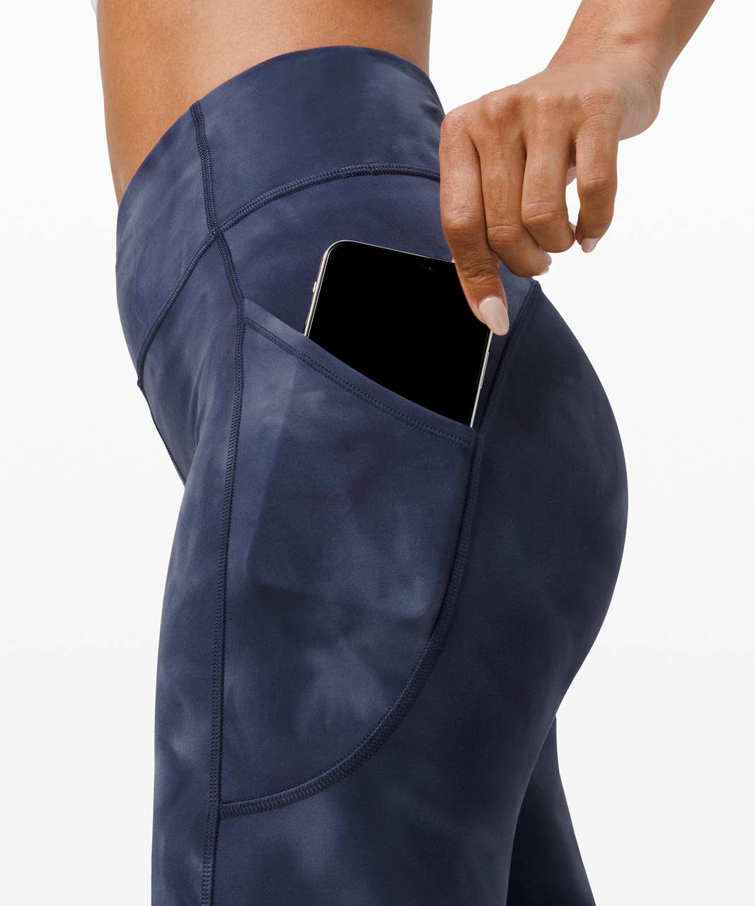 Lululemon Invigorate High-Rise Tight 25" *Diamond Dye
Diamond Dye Shade Naval Blue