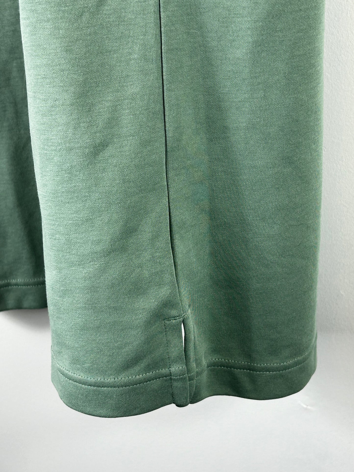 Uniqlo AIRism Sleeveless T-Shirt