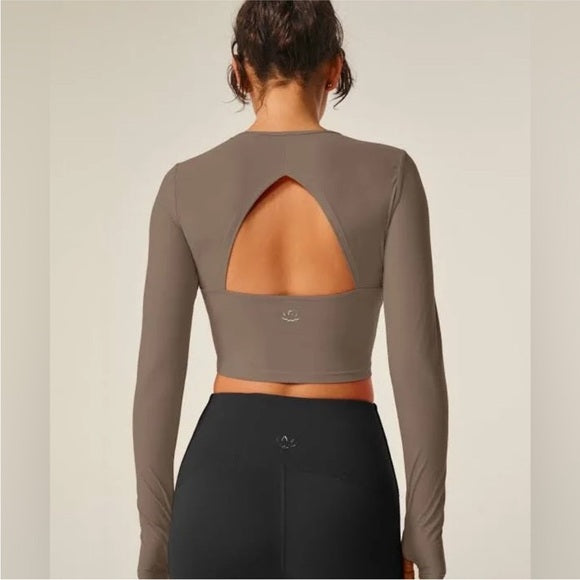 NWT Beyond Yoga Women's POWERBEYOND Lite Cardio Cropped