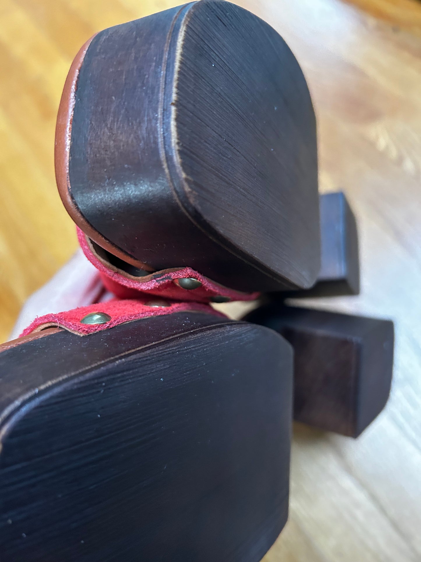 Penelope Chilvers Arusha Suede Mule sandals in red like new
