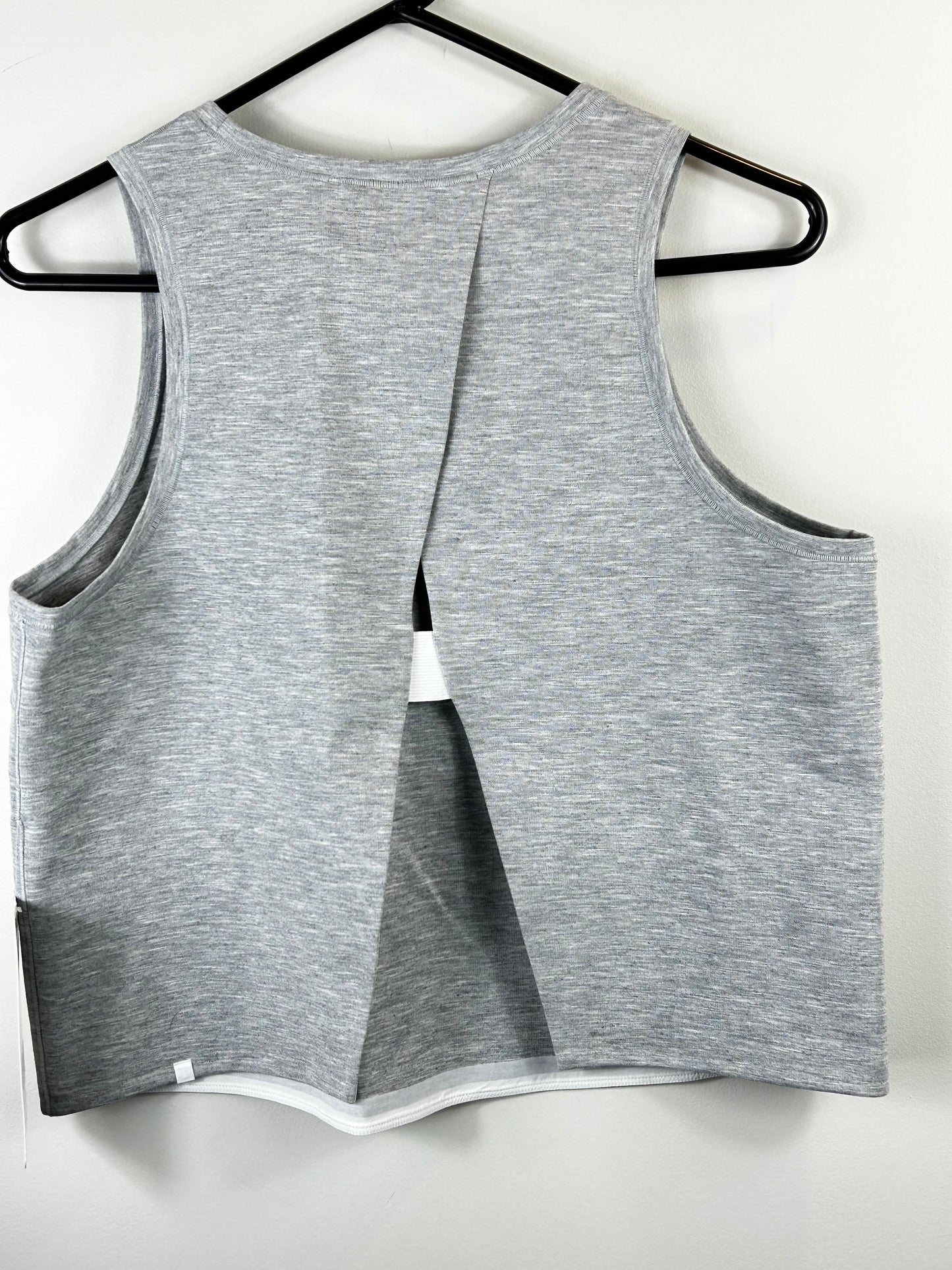 Lululemon Minimal Tank NWT Heathered Power Grey