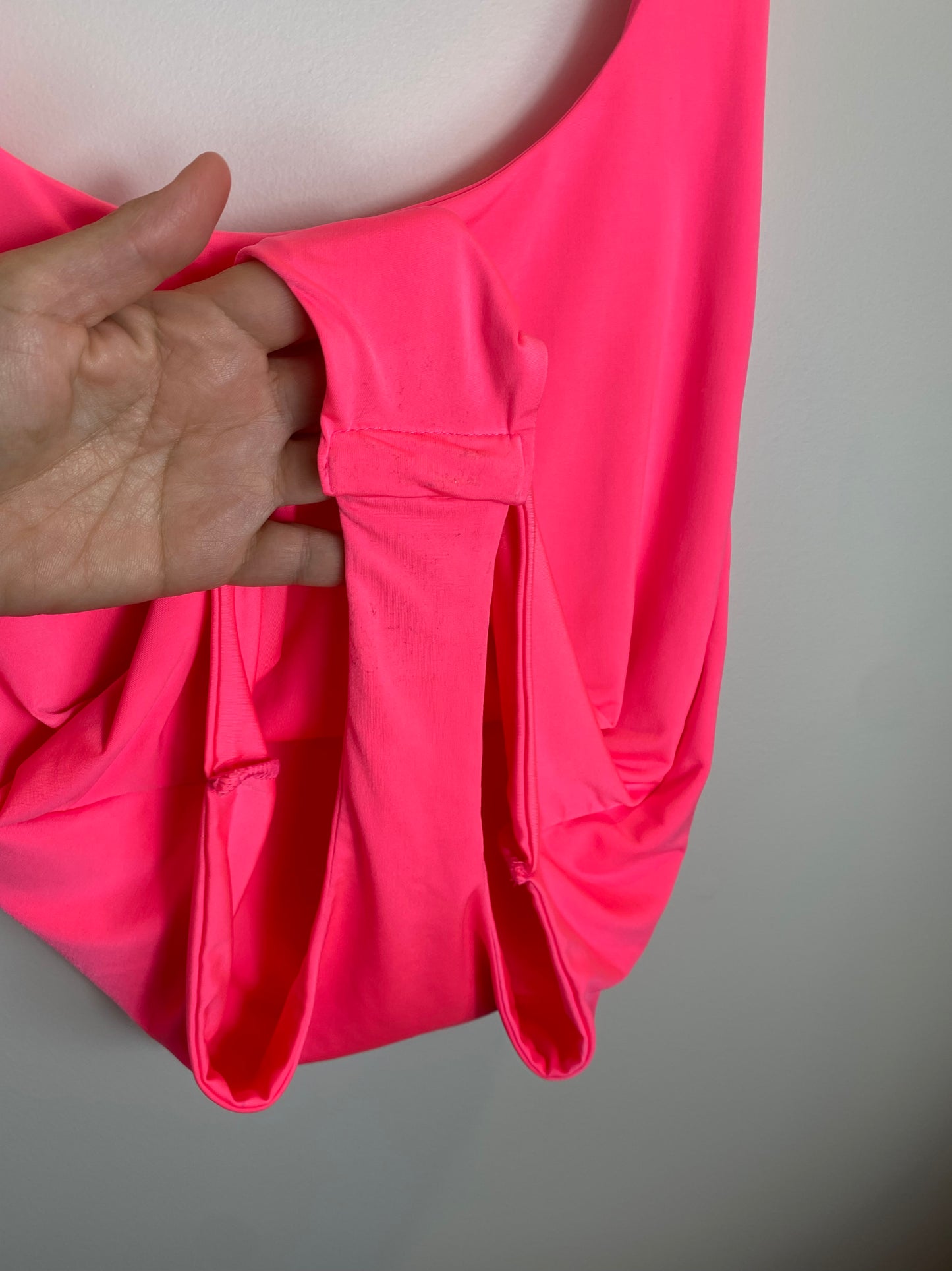 PRETTYLITTLETHING Hot Pink Neon Bodysuit
