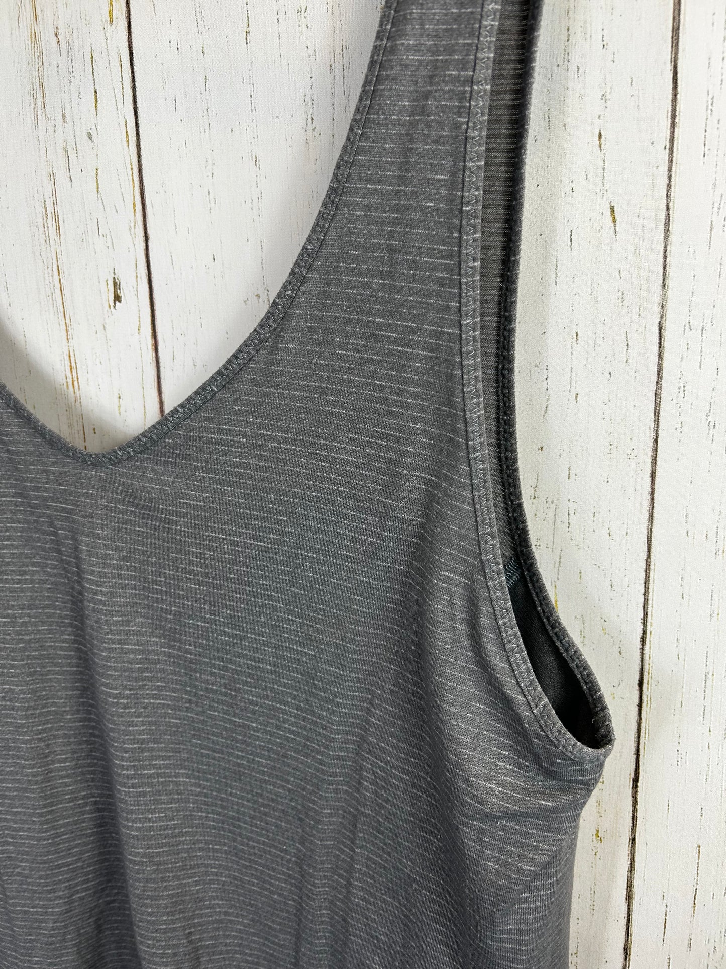 Lululemon Seek The Heat Tank Top Heather Gray