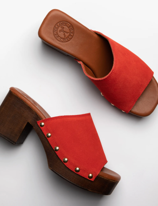 Penelope Chilvers Arusha Suede Mule sandals in red like new